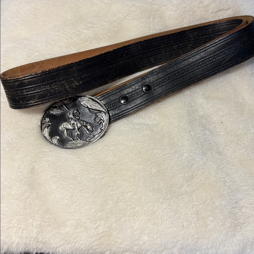 Vintage 1995 Siskiyou 34 - 42 Black Leather Belt And Western Buckle